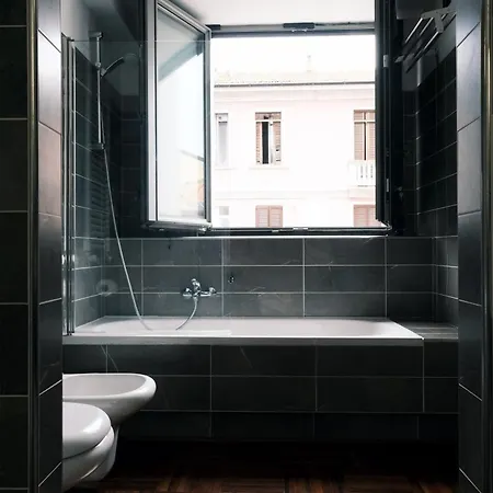 Comecasa Glamourous Porta Romana Apartamento *